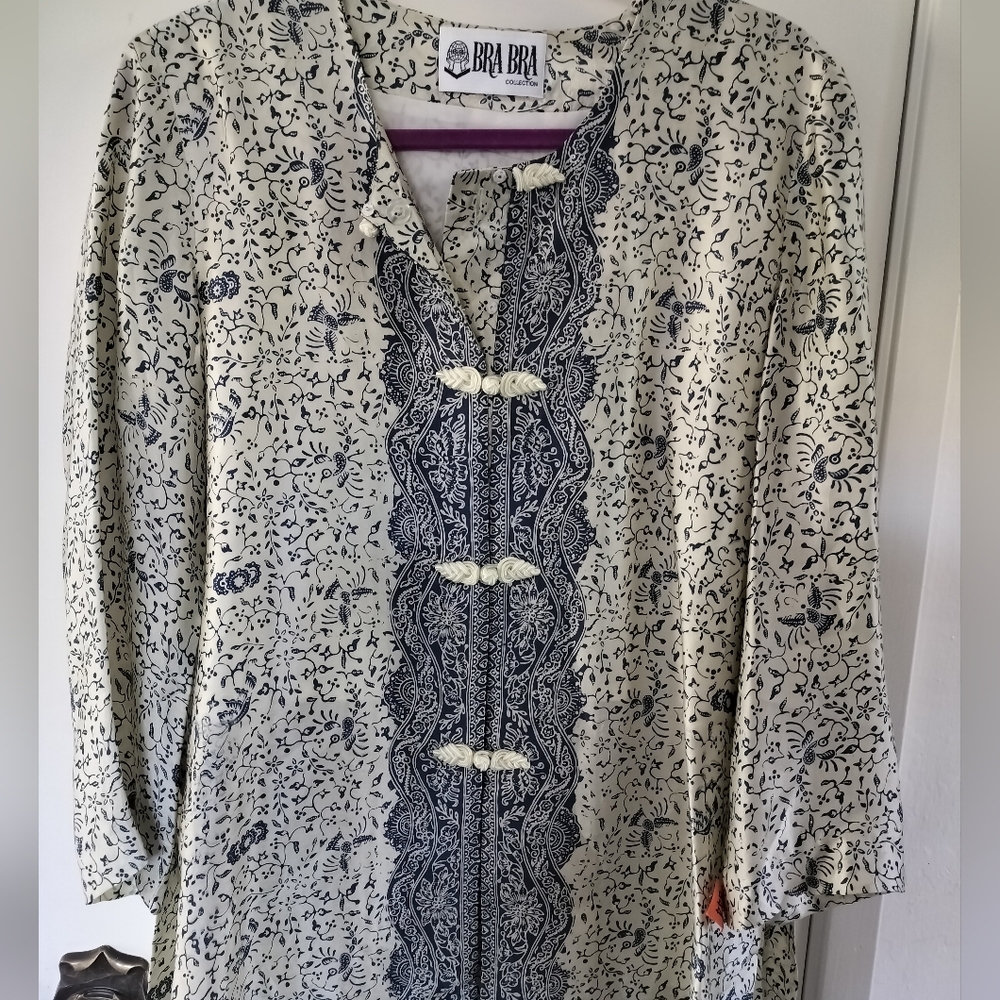 Bra Bra Collection Batik Design Frog Closure Blue Ivory Blouse Medium